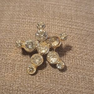 ***1940's Rhinestone Star Bar Pin Brooch***